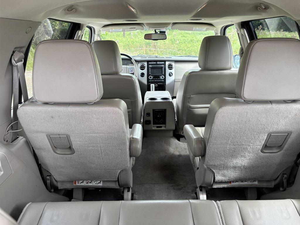 2013 Ford Expedition - $9,000