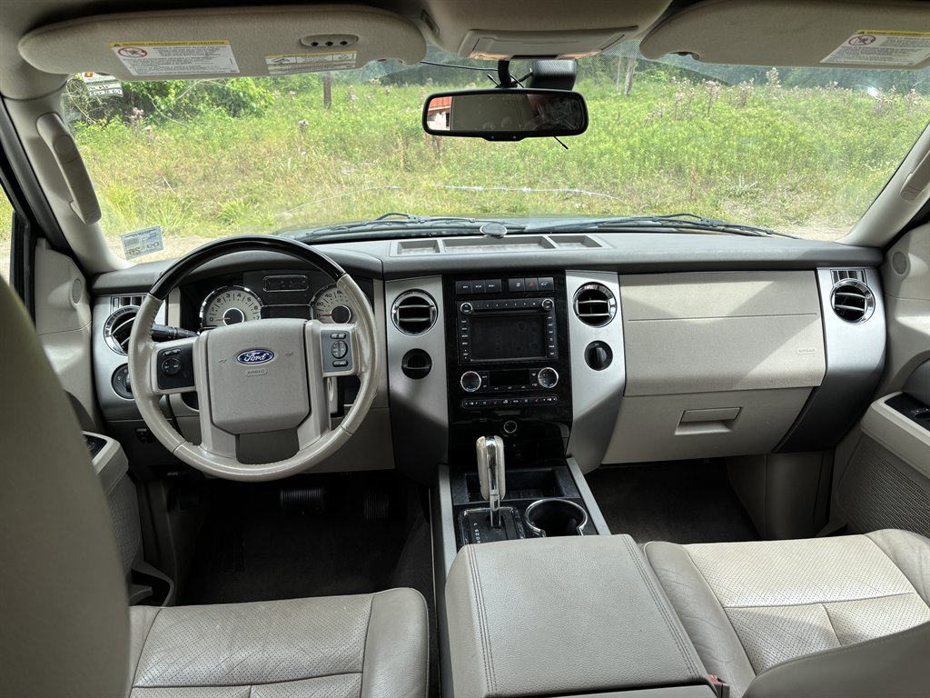 2013 Ford Expedition - $9,000
