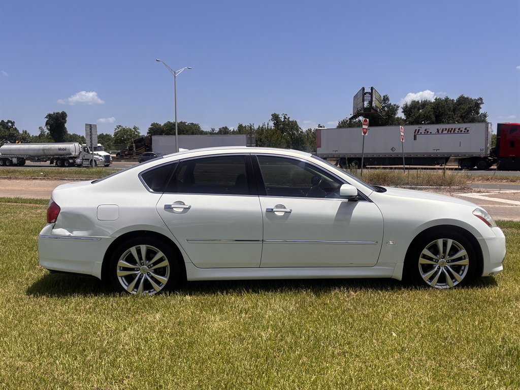 2008 INFINITI M - $7,500
