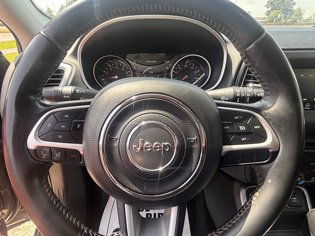 2018 Jeep Compass - $10,700