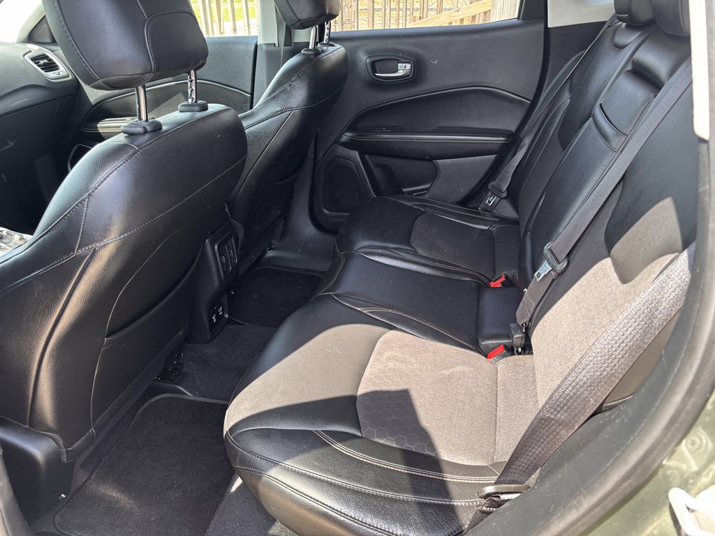 2018 Jeep Compass - $10,700