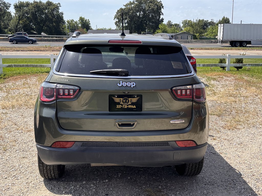 2018 Jeep Compass - $10,700