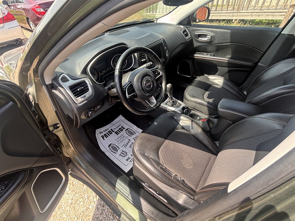 2018 Jeep Compass - $10,700