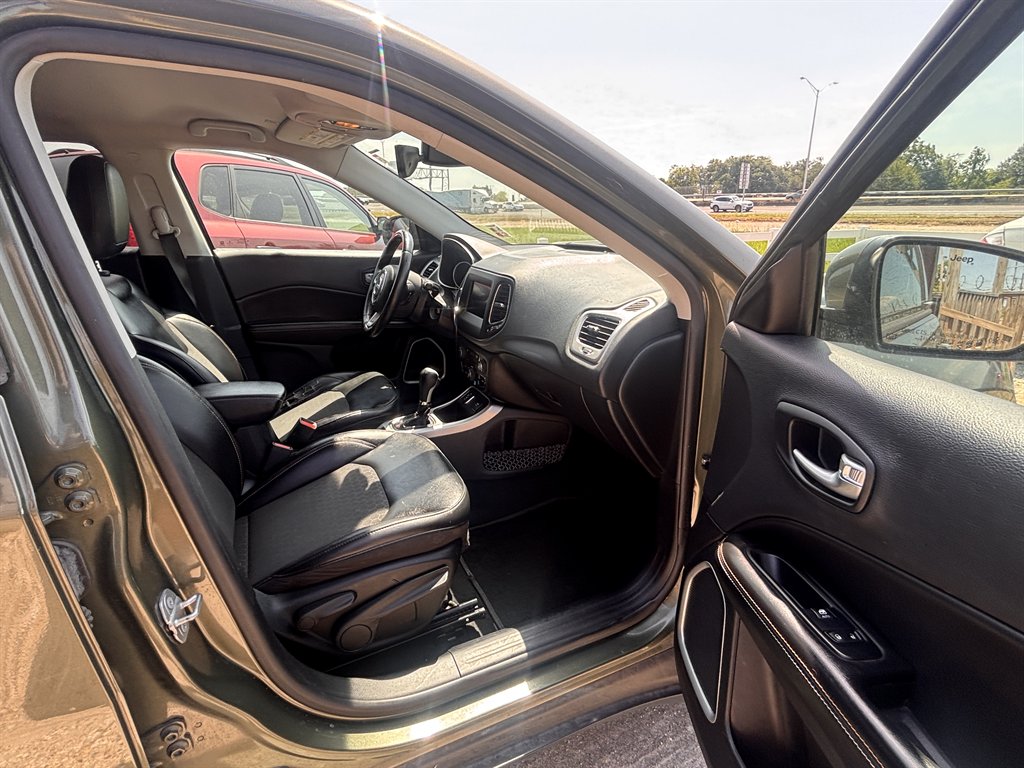 2018 Jeep Compass - $10,700