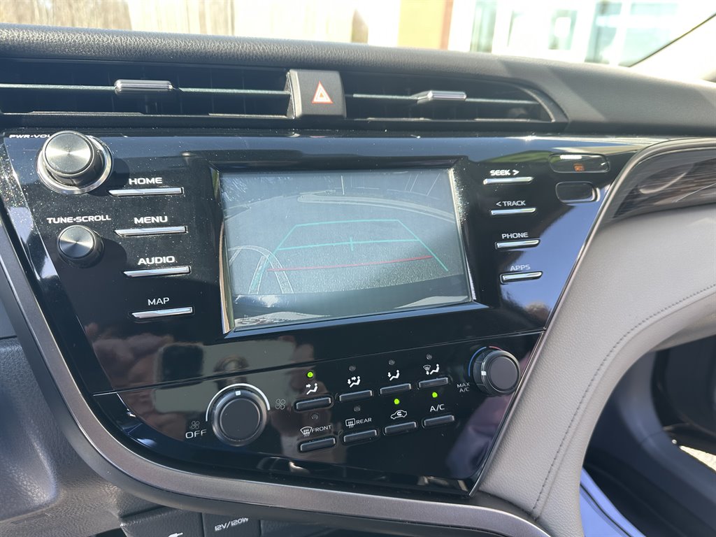 2019 Toyota Camry LE photo