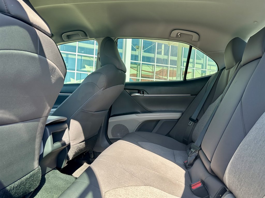 2019 Toyota Camry LE photo