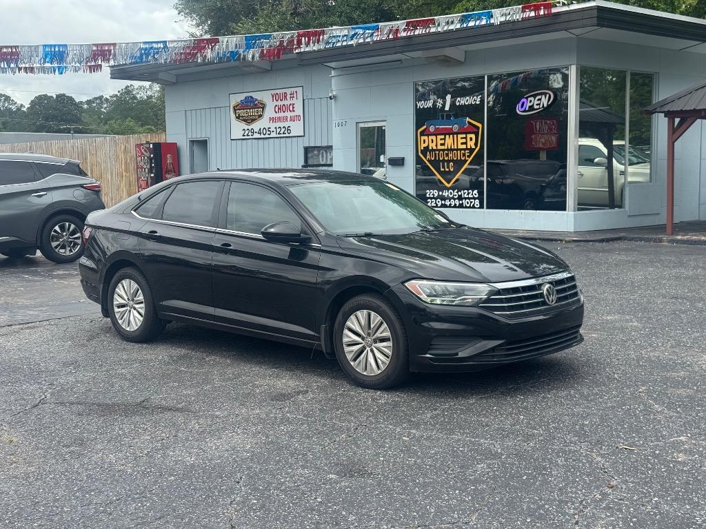 2019 Volkswagen Jetta - $9,495
