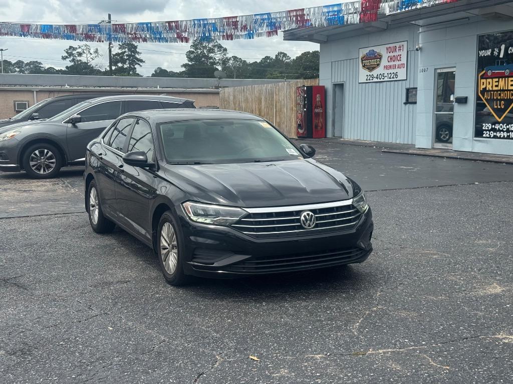 2019 Volkswagen Jetta - $9,495