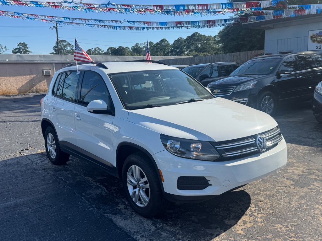 2017 Volkswagen Tiguan - $9,995