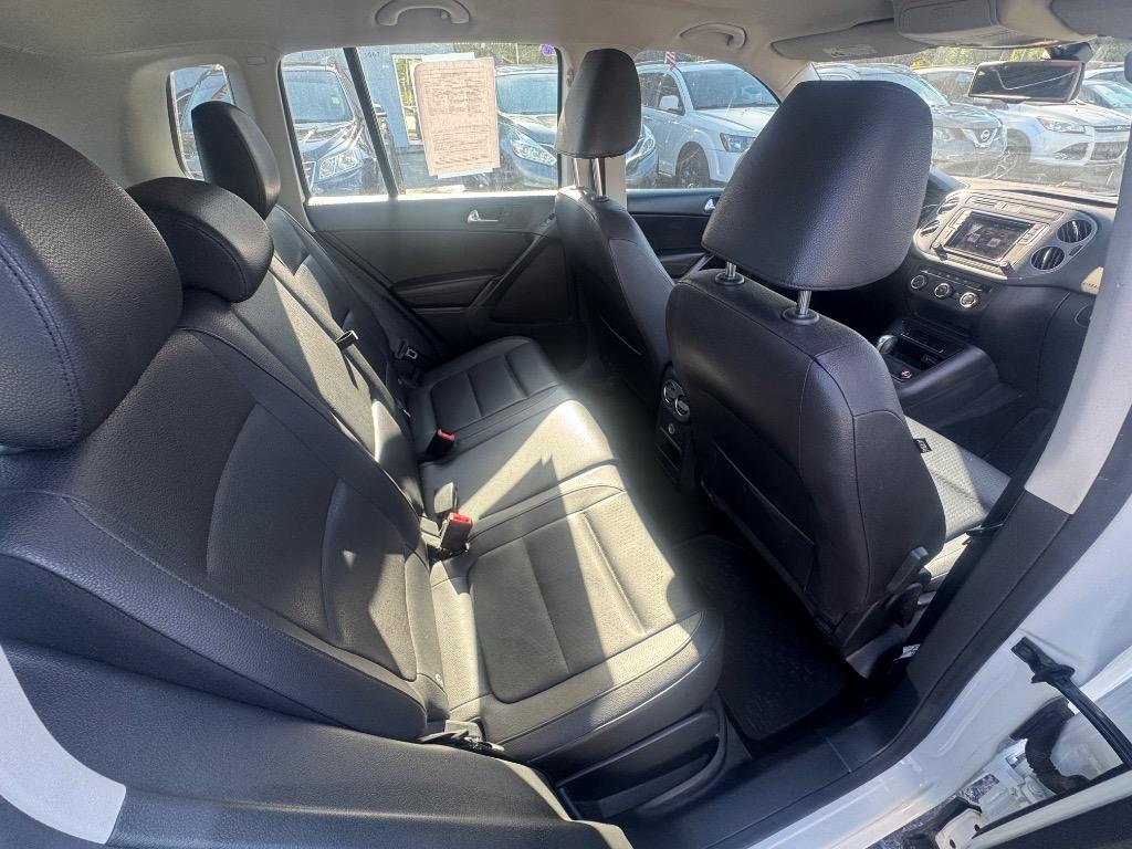2017 Volkswagen Tiguan - $9,995