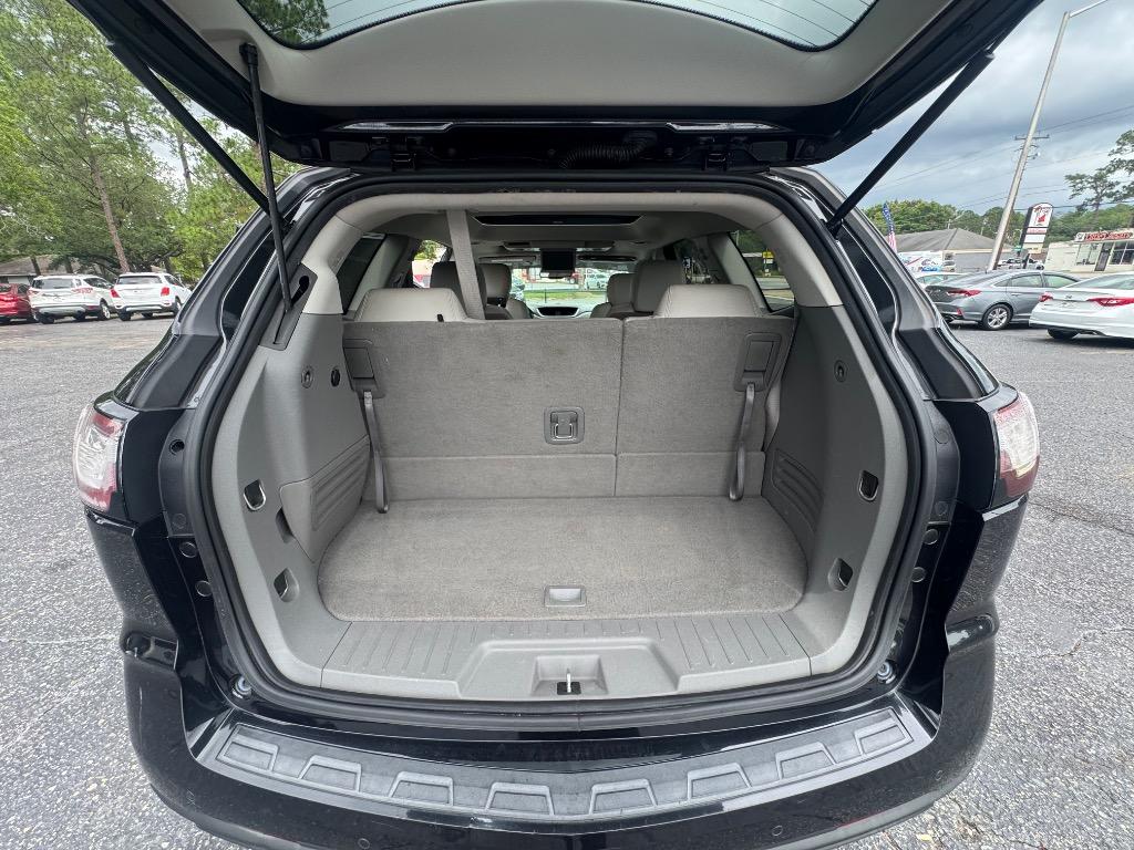 2015 Chevrolet Traverse - $8,995