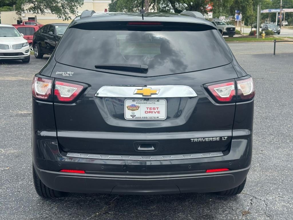 2015 Chevrolet Traverse - $8,995