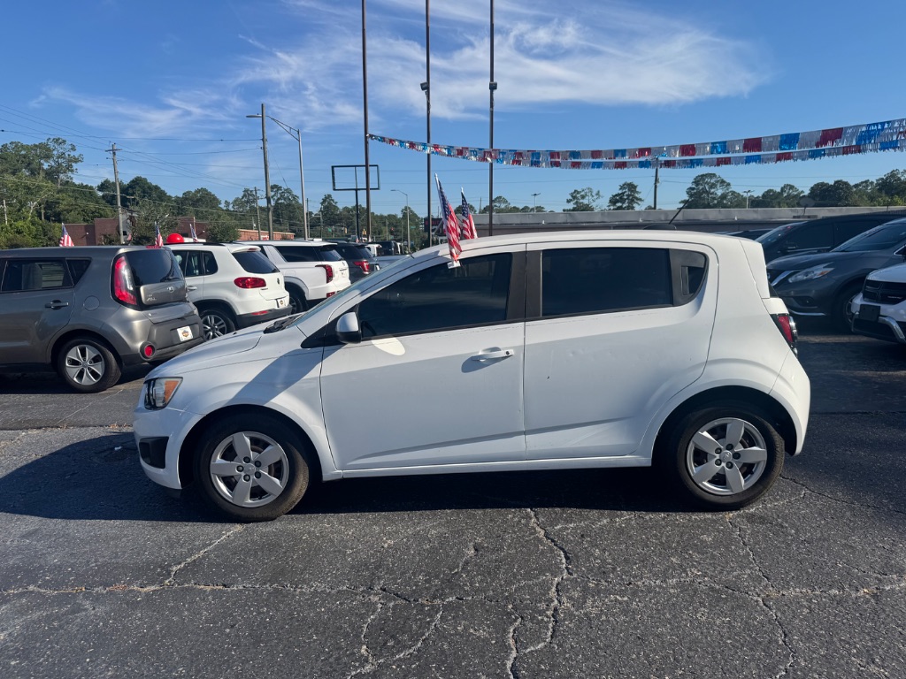 2015 Chevrolet Sonic - $5,500
