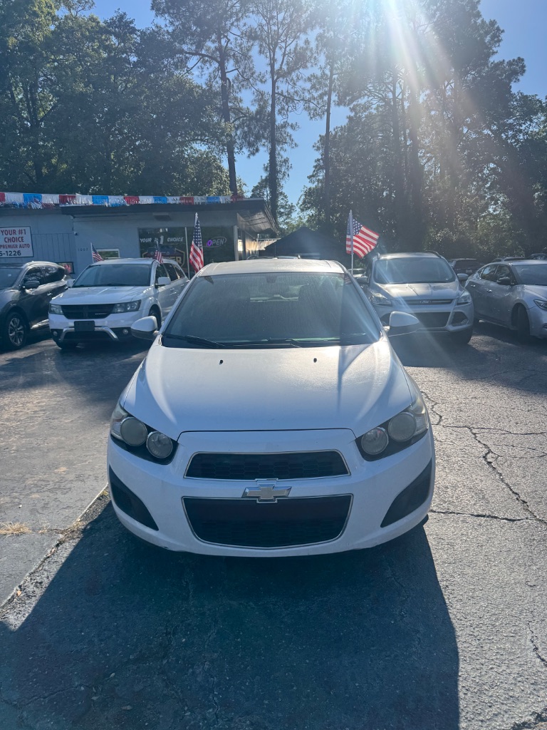 2015 Chevrolet Sonic - $5,500