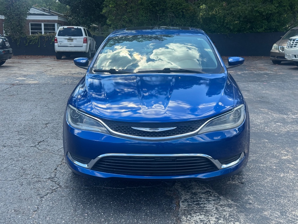 2015 Chrysler 200 - $10,495