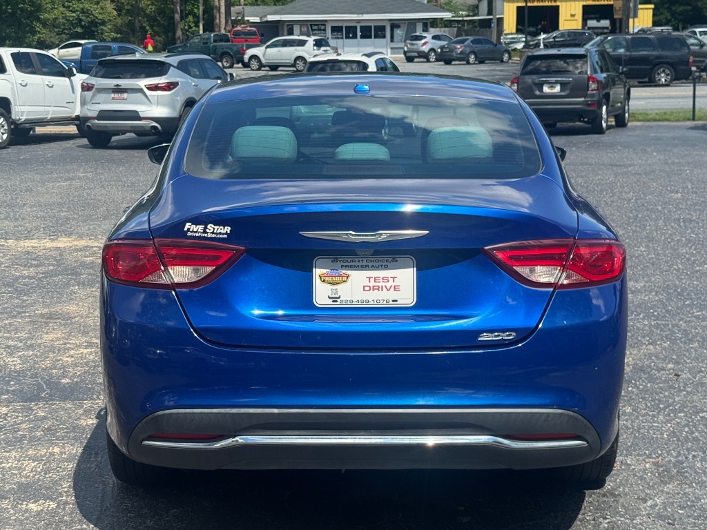 2015 Chrysler 200 - $10,495
