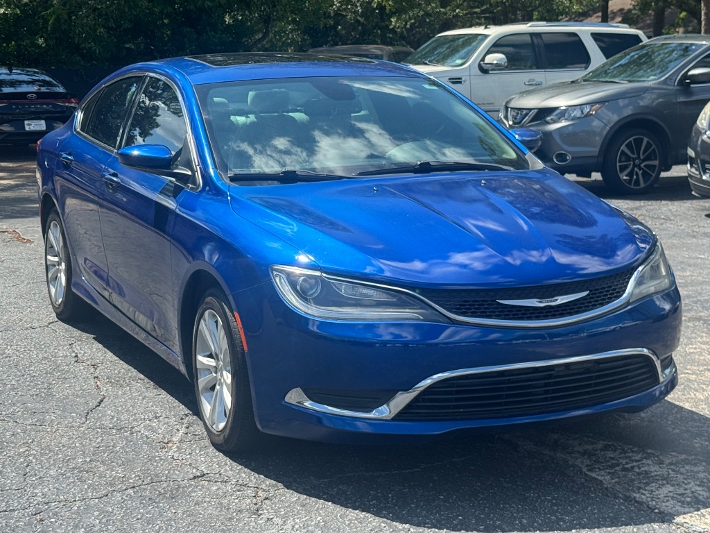 2015 Chrysler 200 - $10,495
