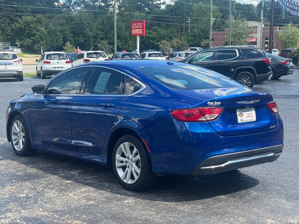 2015 Chrysler 200 - $10,495