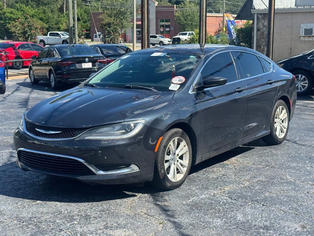 2016 Chrysler 200 - $8,950
