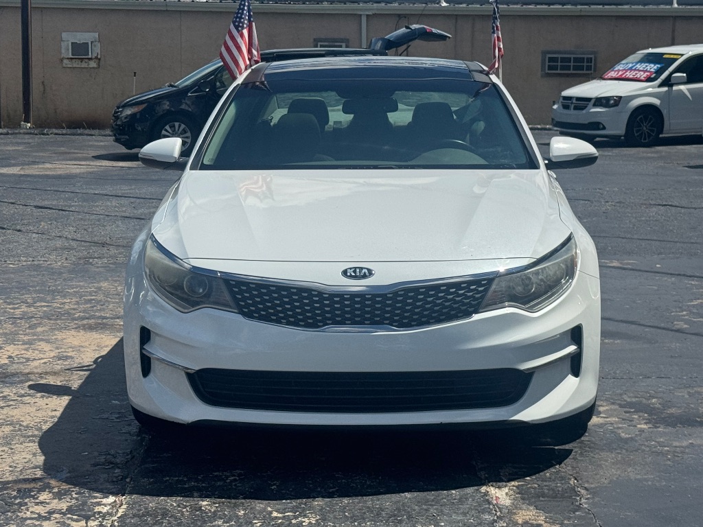 2016 Kia Optima - $10,200
