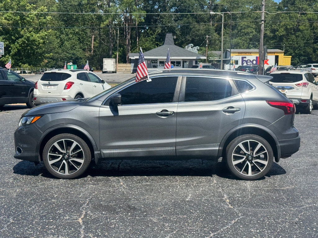 2018 Nissan Rogue - $9,800