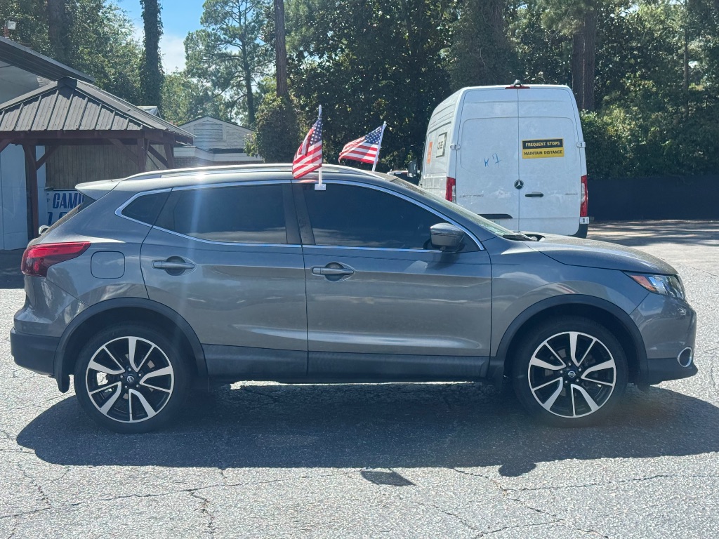 2018 Nissan Rogue - $9,800