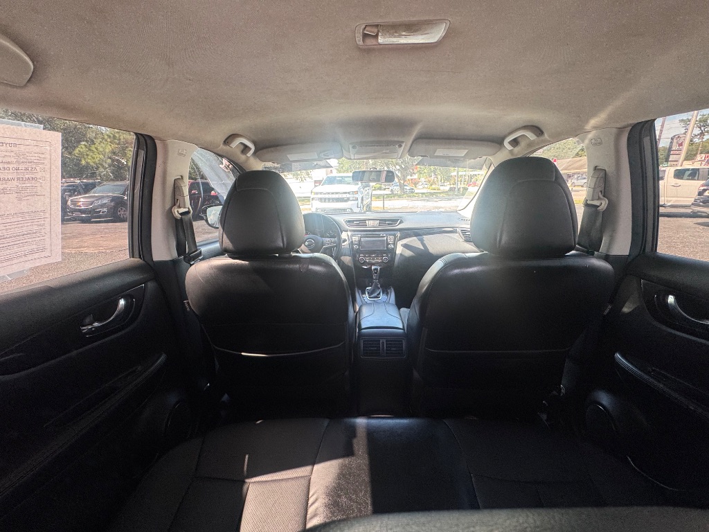 2018 Nissan Rogue - $9,800