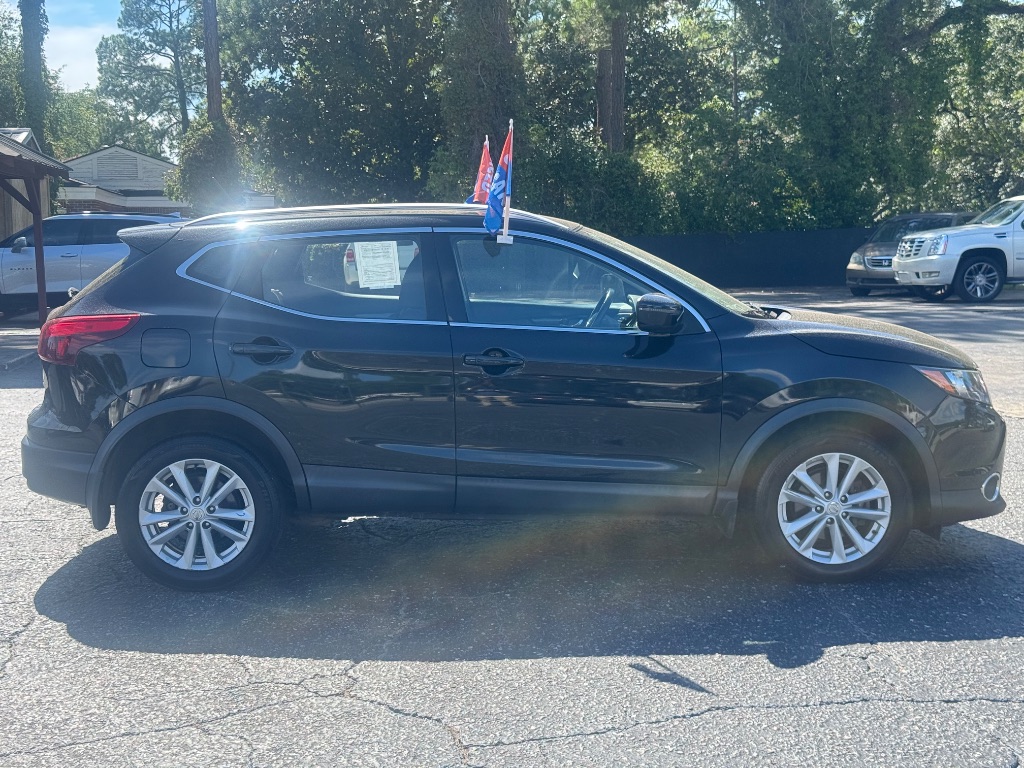 2018 Nissan Rogue - $9,850