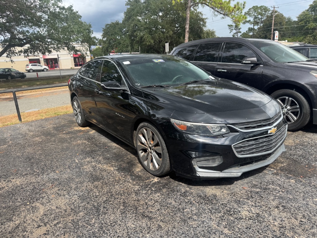 2017 Chevrolet Malibu - $12,900