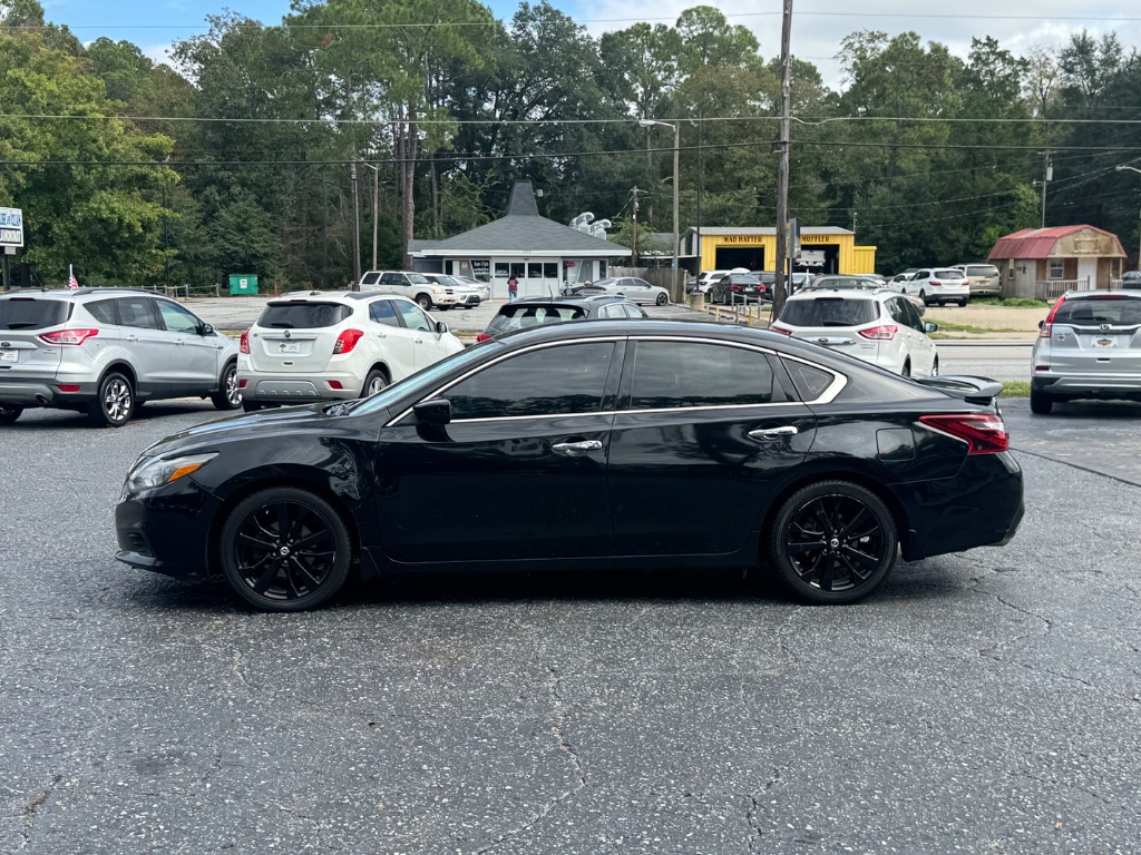 2017 Nissan Altima - $7,900