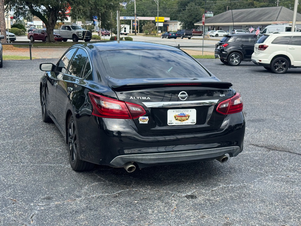 2017 Nissan Altima - $7,900