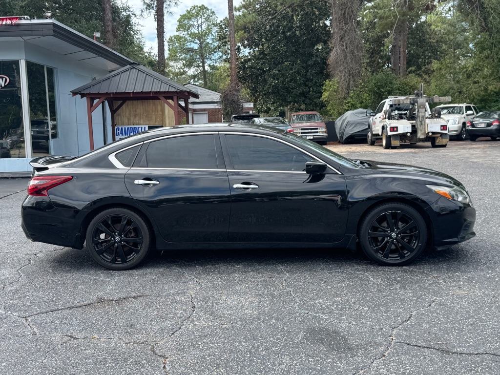 2017 Nissan Altima - $7,900
