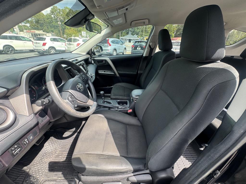 2018 Toyota RAV4 - $15,500