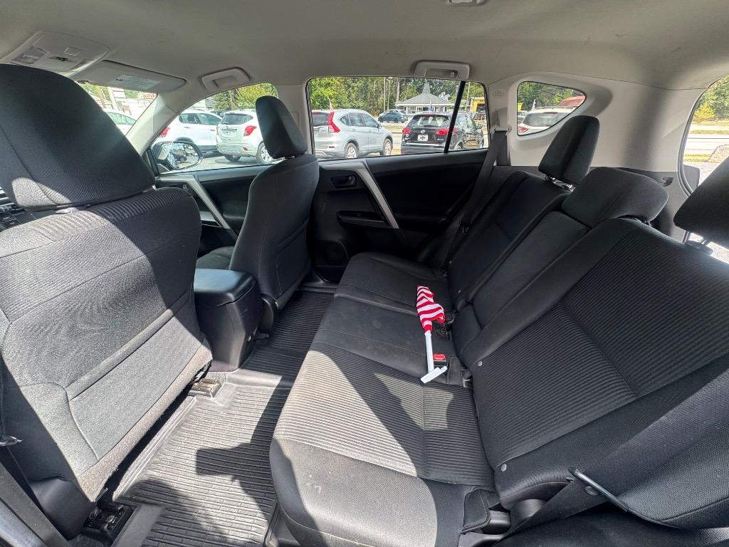 2018 Toyota RAV4 - $15,500