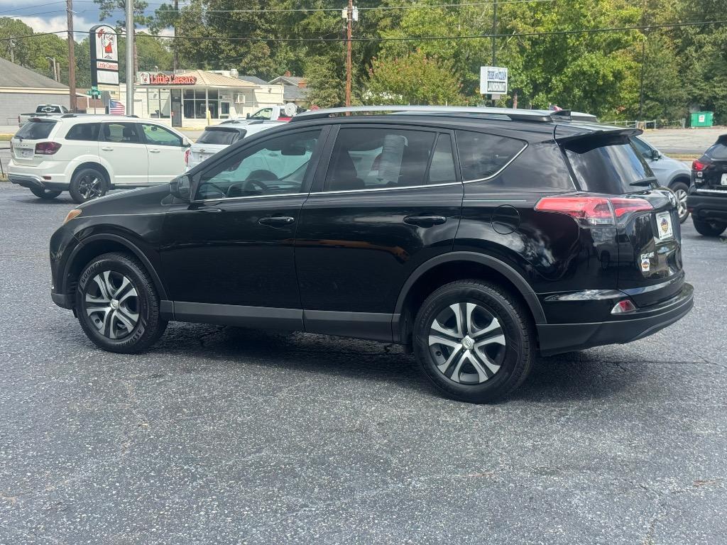 2018 Toyota RAV4 - $15,500