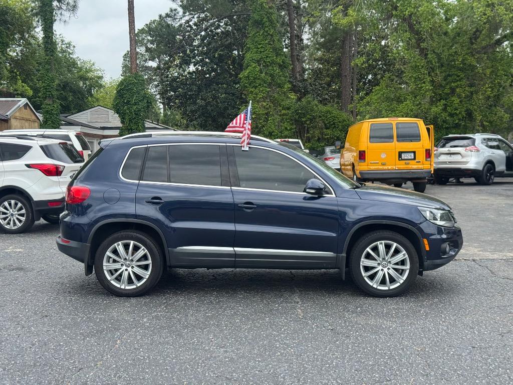 2015 Volkswagen Tiguan - $11,495