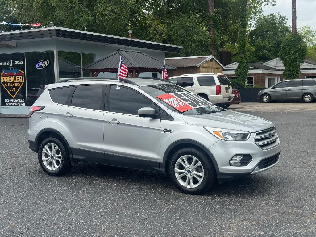 2015 Ford Escape - $10,450