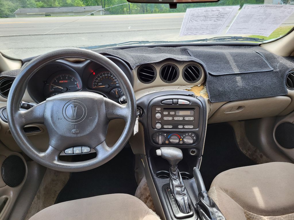 2003 Pontiac Grand Am SE photo