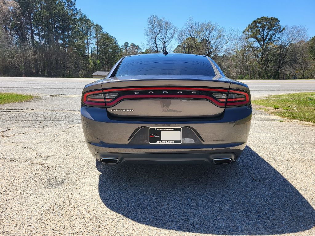 2016 Dodge Charger SXT photo