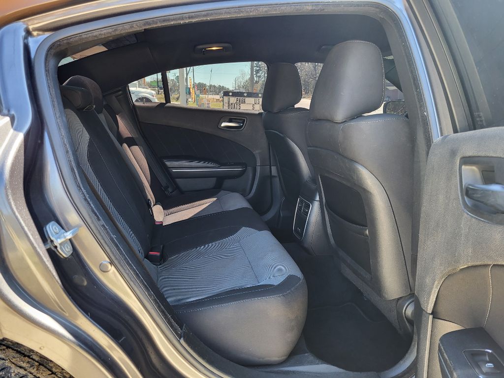 2016 Dodge Charger SXT photo