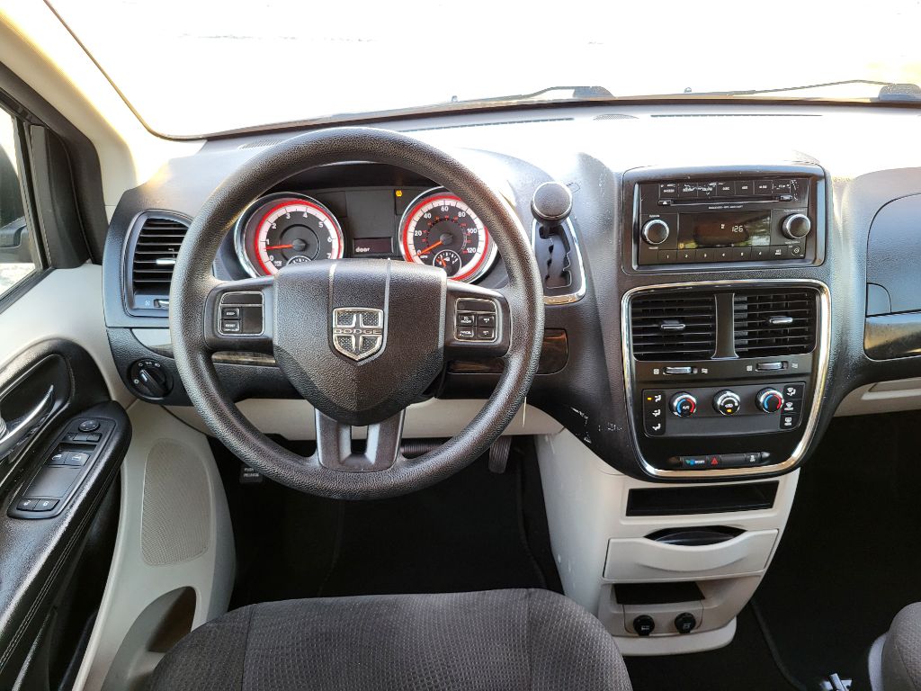 2013 Dodge Grand Caravan SE photo