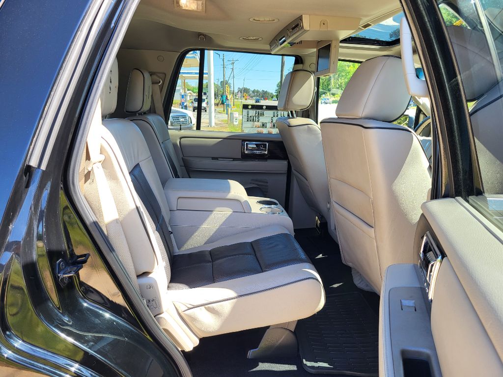 2008 Lincoln Navigator photo