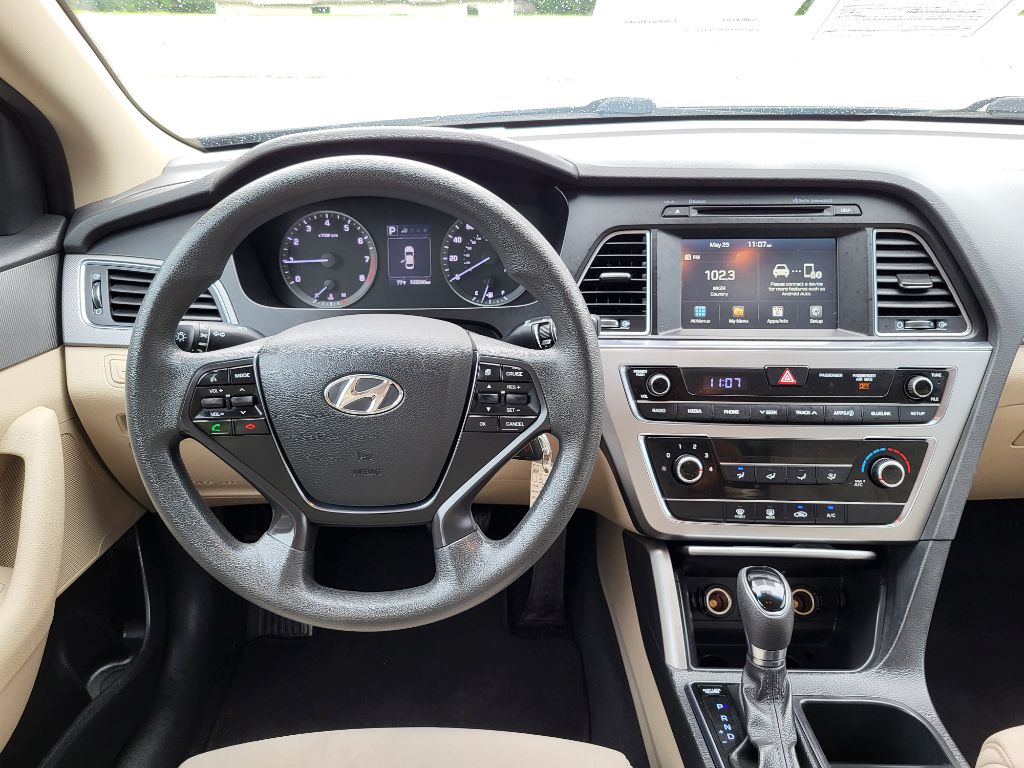 2016 Hyundai Sonata SE photo