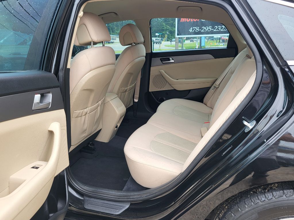 2016 Hyundai Sonata SE photo