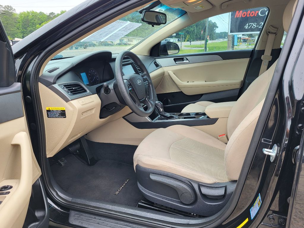 2016 Hyundai Sonata SE photo