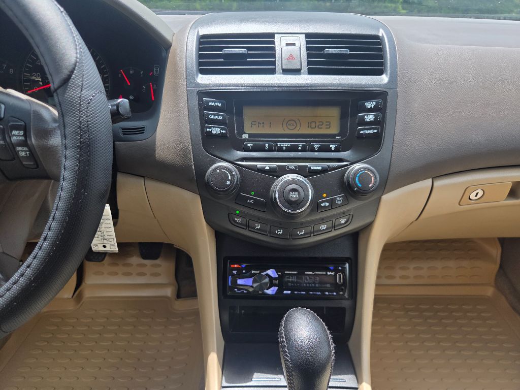2005 Honda Accord - $3,500