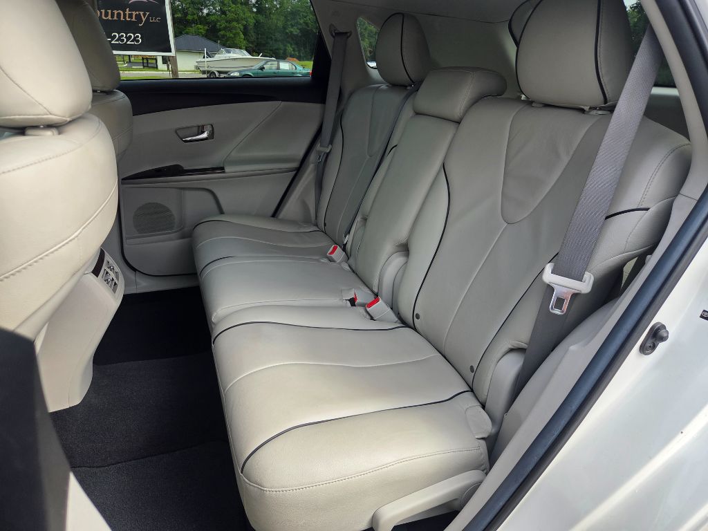 2011 Toyota Venza - $7,900