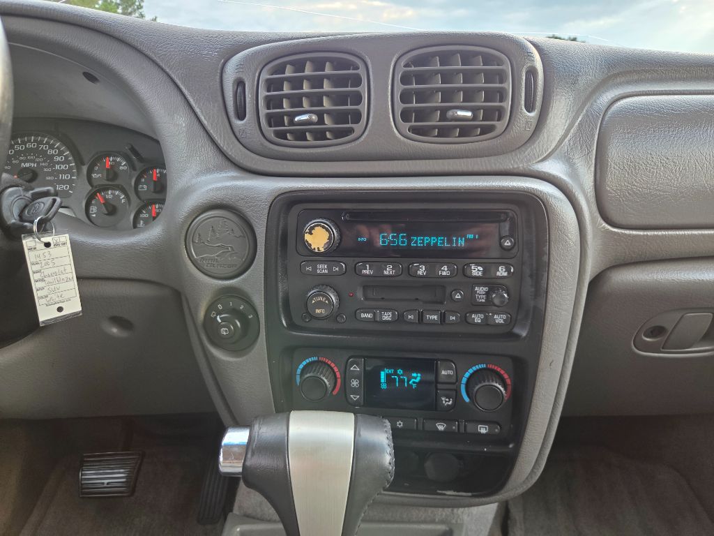 2005 Chevrolet Blazer - $2,900