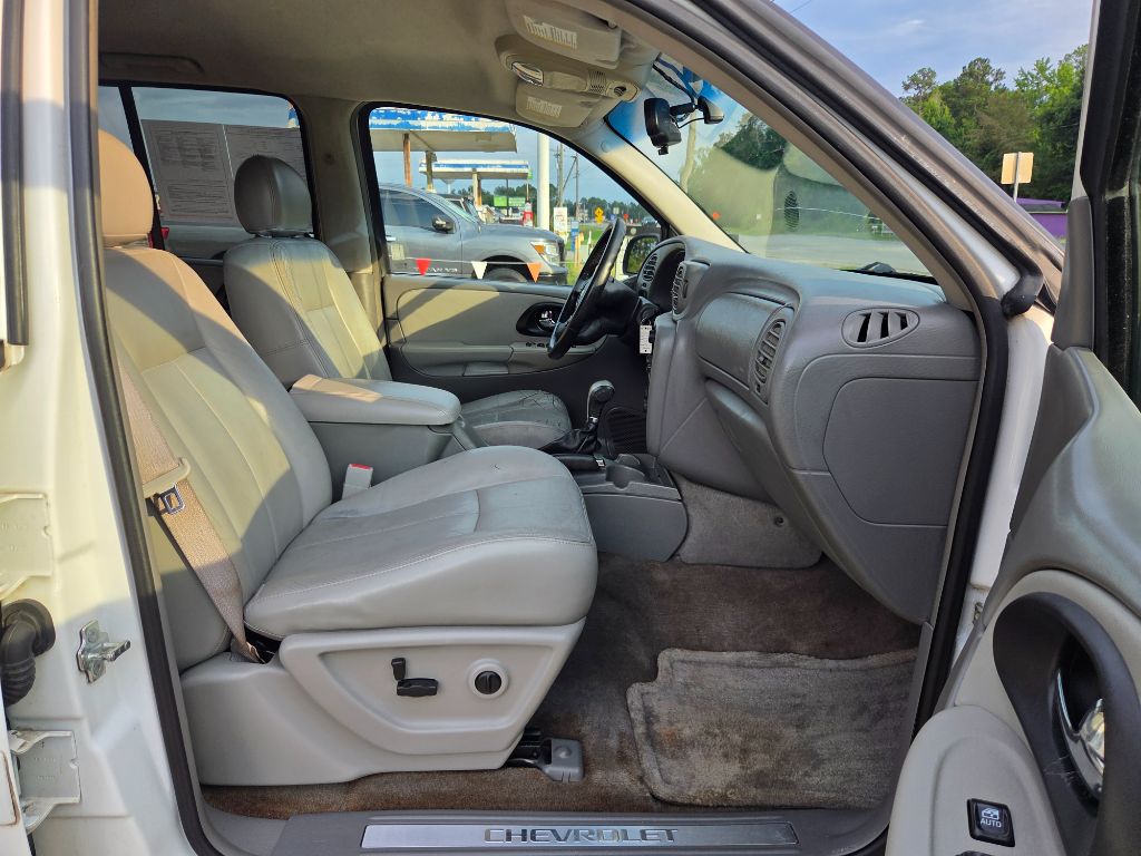 2005 Chevrolet Blazer - $2,900