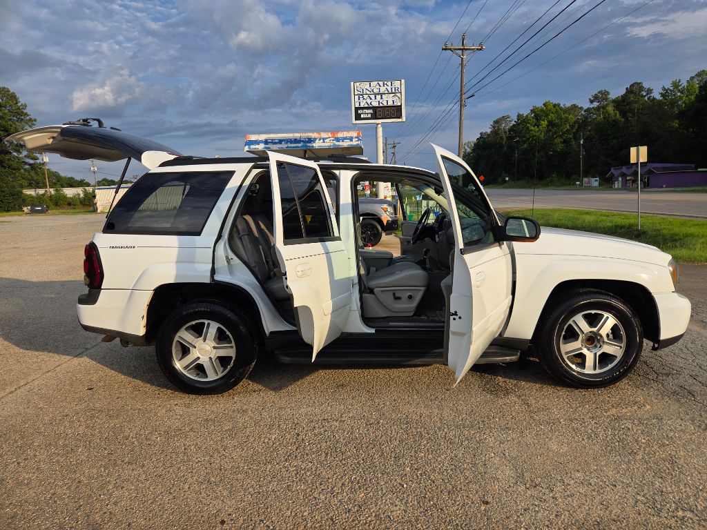 2005 Chevrolet Blazer - $2,900